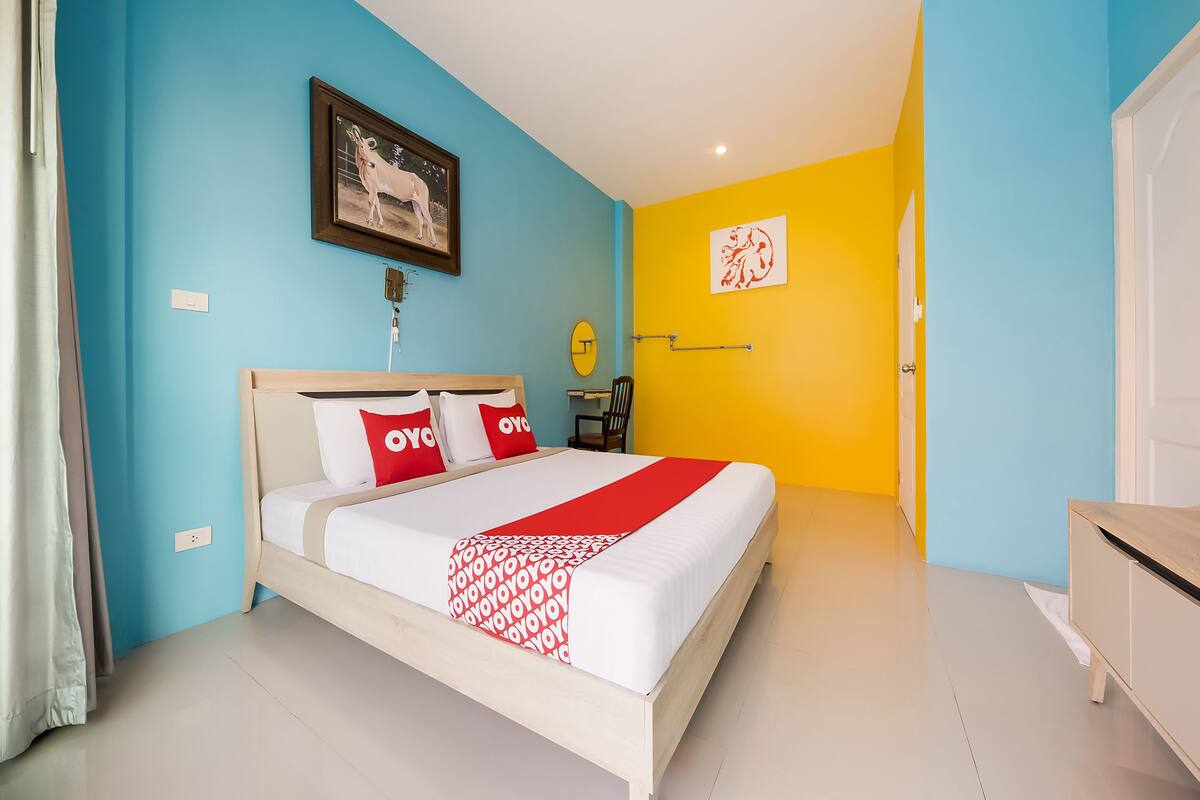 Deluxe Double Room | Minibar, desk, free WiFi, bed sheets
