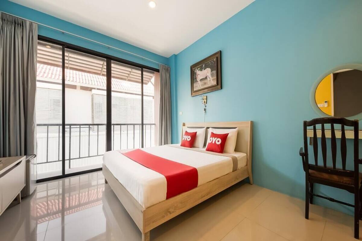 Minibar, bàn, truy cập Internet không dây miễn phí, bộ trải giường 