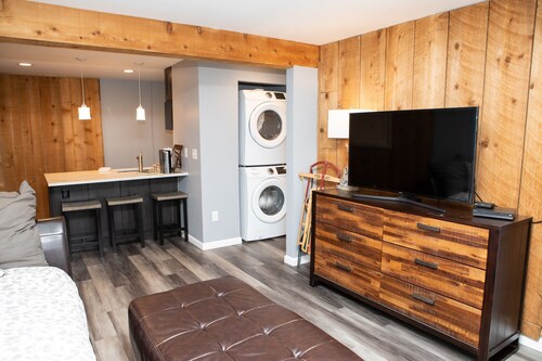 6 Chamonix Lane 1 Bedroom Townhouse by RedAwning
