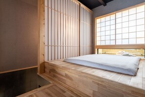 Private Vacation Home | Individually decorated, individually furnished, laptop workspace - Tabitabi Stay Taishi (Kyoto)