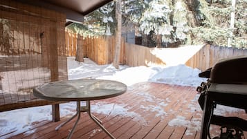 Casa de ciudad, 2 habitaciones | Área de parrilladas y picnic