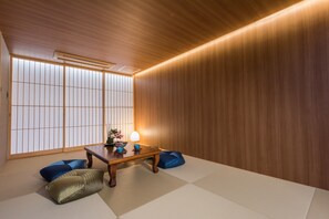 1 bedroom, iron/ironing board, free WiFi, bed sheets - Tabitabi Stay Moonlight (Kyoto)