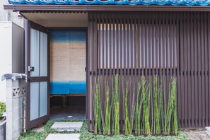 Exterior - Tabitabi Stay Moonlight (Kyoto)