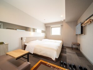 Zimmersafe, schallisolierte Zimmer, Bügeleisen/Bügelbrett