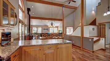 House, 3 Bedrooms | Interior