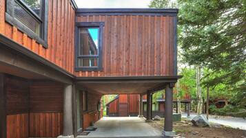 Townhome, 4 Bedrooms | Exterior