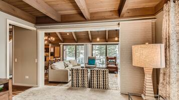 Townhome, 4 Bedrooms | Interior