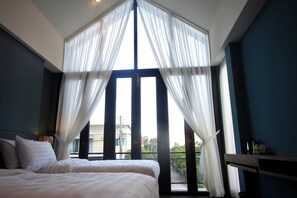 Individually decorated, desk, laptop workspace, blackout curtains - The Nichehome - A Lovely Waterside Living (San Sai)