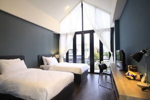Standard Twin Room with Garden View | Pemandangan dari kamar