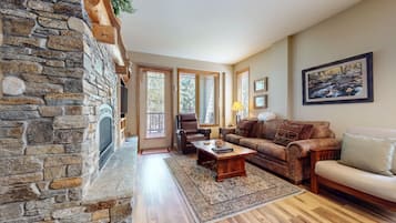 Condo, 2 Bedrooms | Living area | TV