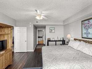 Appartement, 3 slaapkamers | 3 slaapkamers, een strijkplank/strijkijzer, gratis wifi