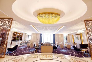 Lobby - Ramada Plaza by Wyndham Wenzhou (Wenzhou)