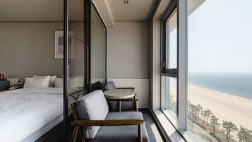 Habitación estándar doble, vistas al mar | Terraza o patio