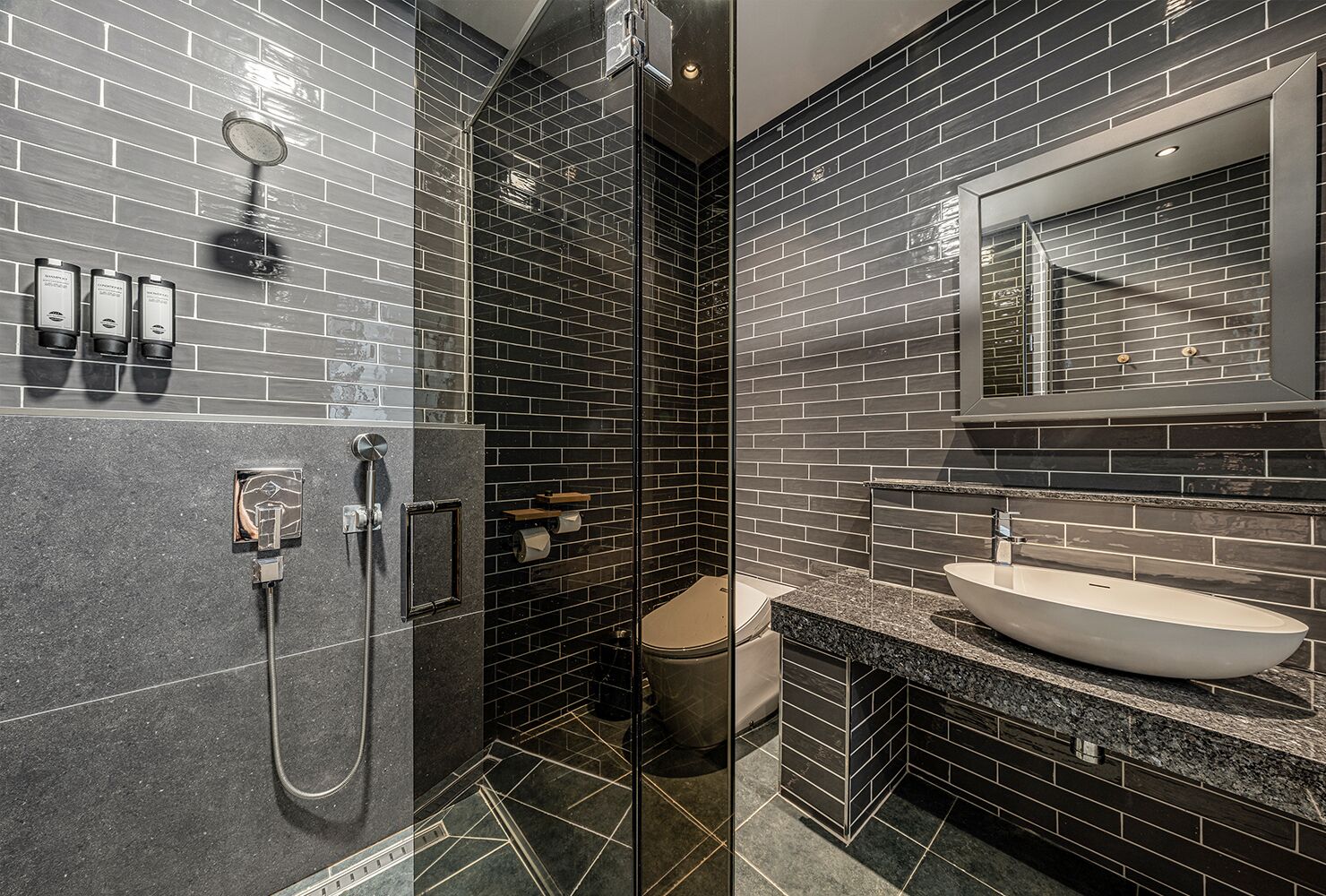 deluxe premier, ocean view | bathroom | shower, free toiletries, hair dryer, slippers