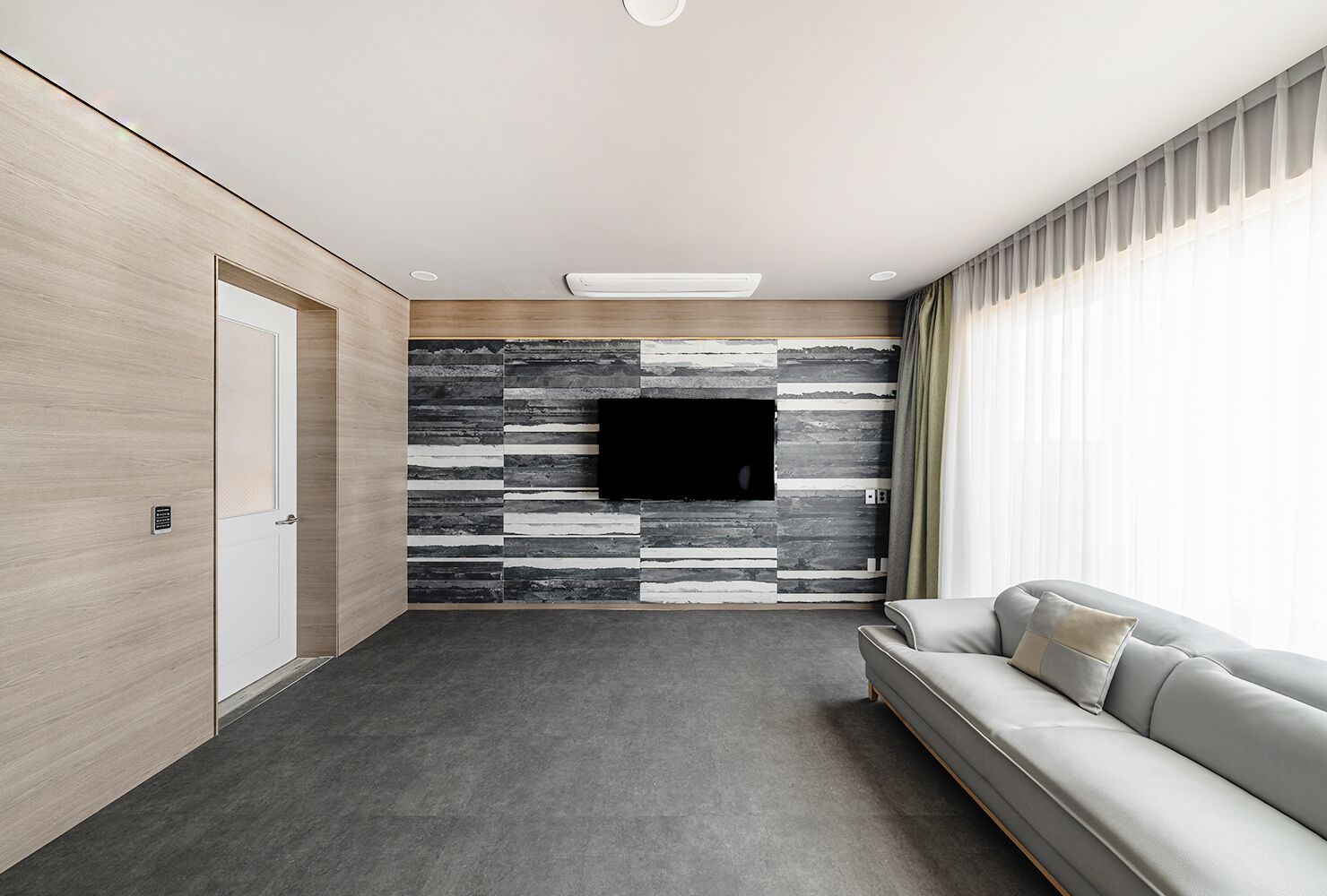 rooftop lounge, ocean view | living area | flat-screen tv