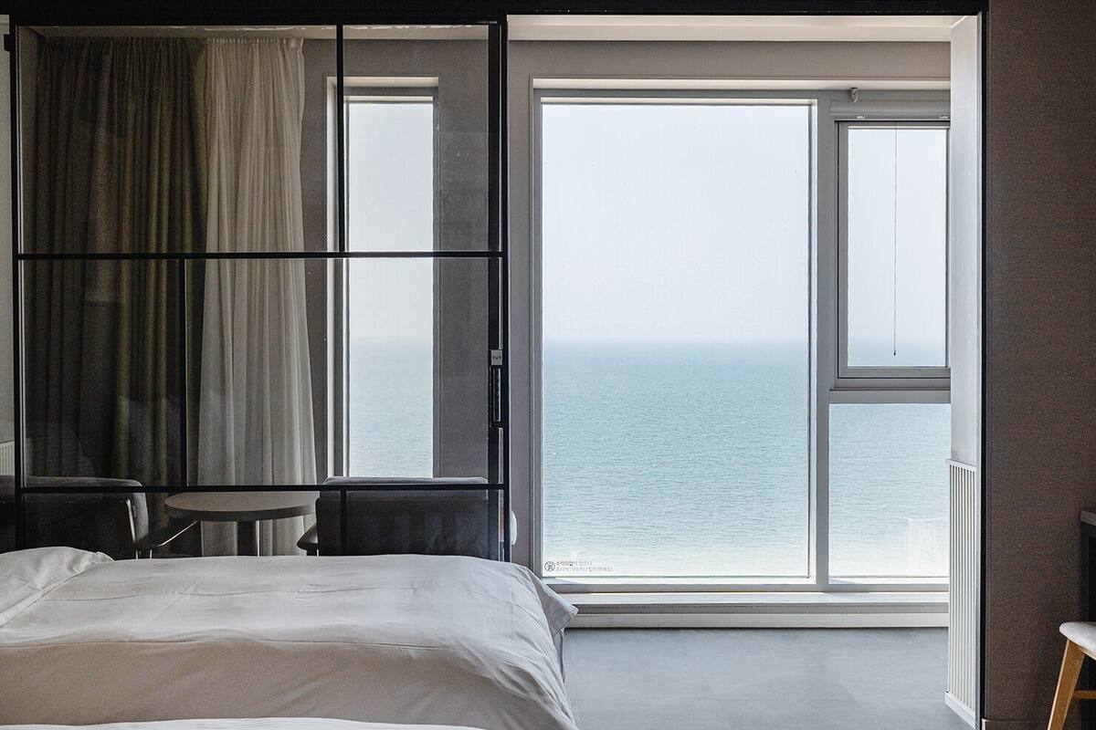 deluxe twin room, ocean view | 1 bedroom, free wifi