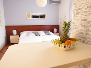 1 bedroom, iron/ironing board, free cots/infant beds, free rollaway beds