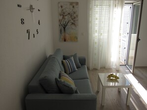 Apartment, 1 Bedroom (3) | Living room