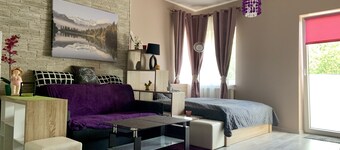 Sunny beautiful apartment