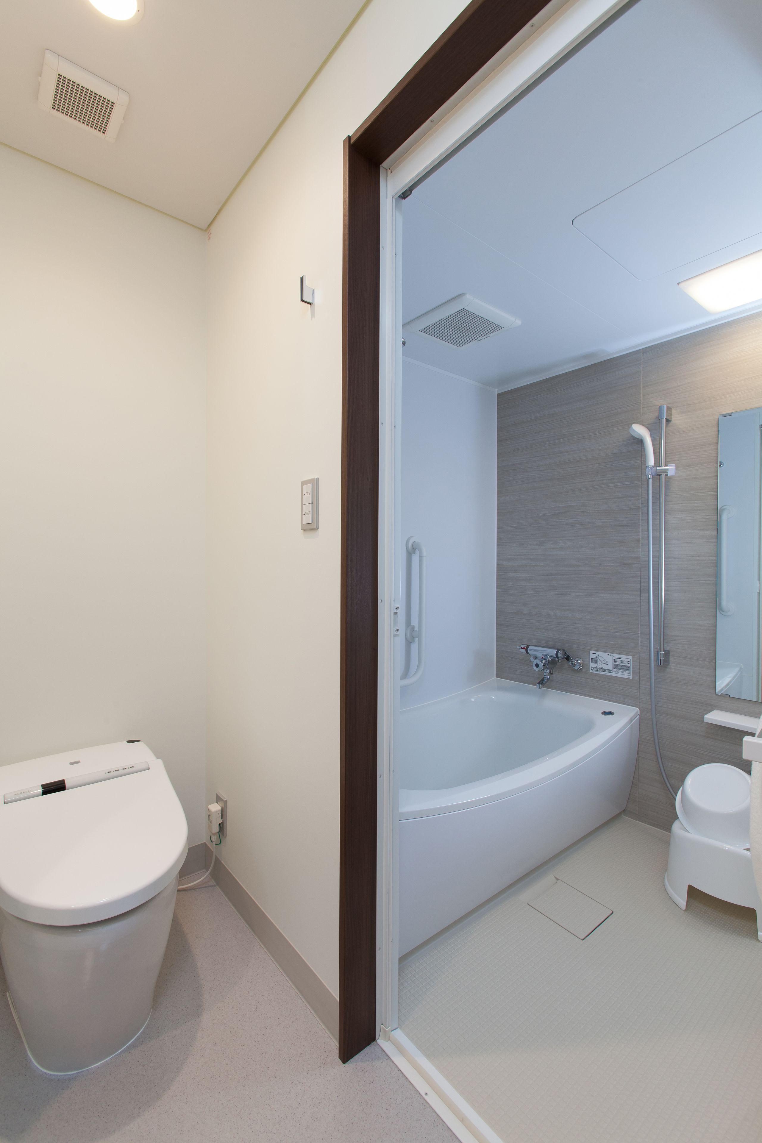 room (with single bed) | bathroom | separate bathtub and shower, hair dryer, slippers, electronic bidet