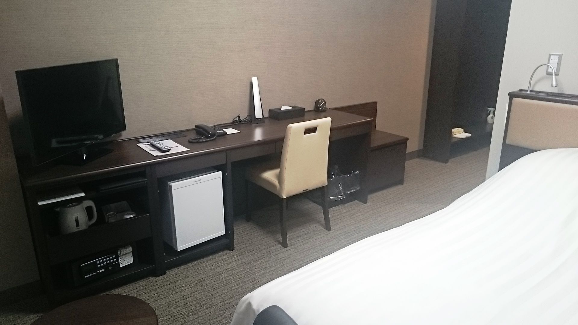 in-room safe, desk, iron/ironing board, free wifi