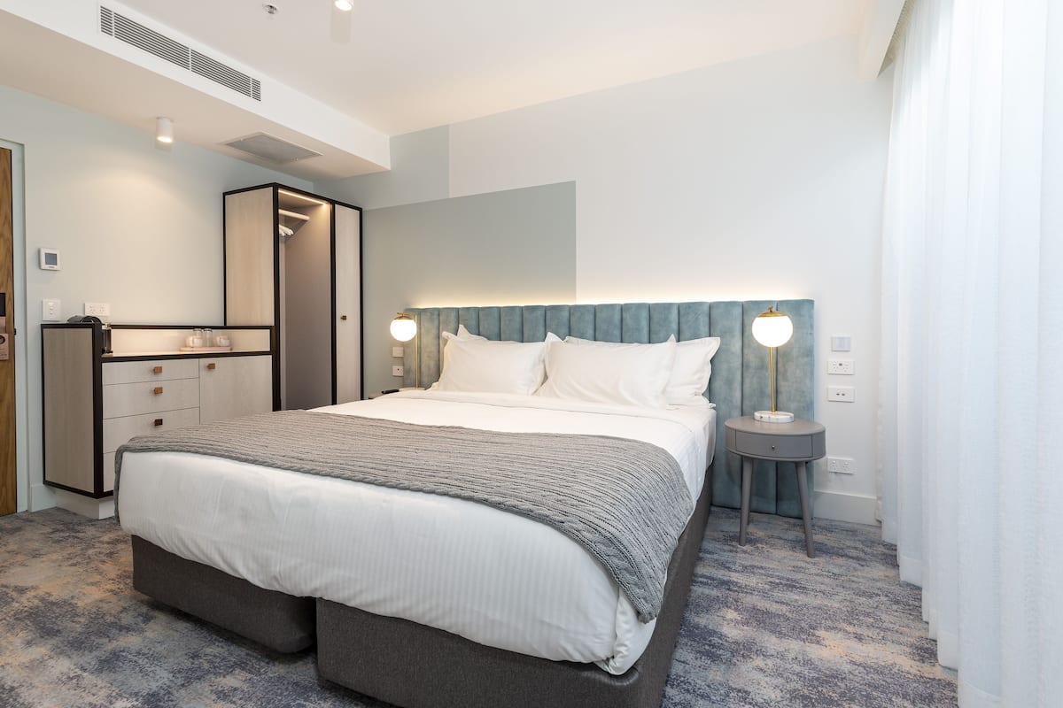Standaard kamer, 1 twee- of 2 eenpersoonsbedden, 1 kingsize bed | 1 slaapkamer, een kluis op de kamer, verduisterende gordijnen