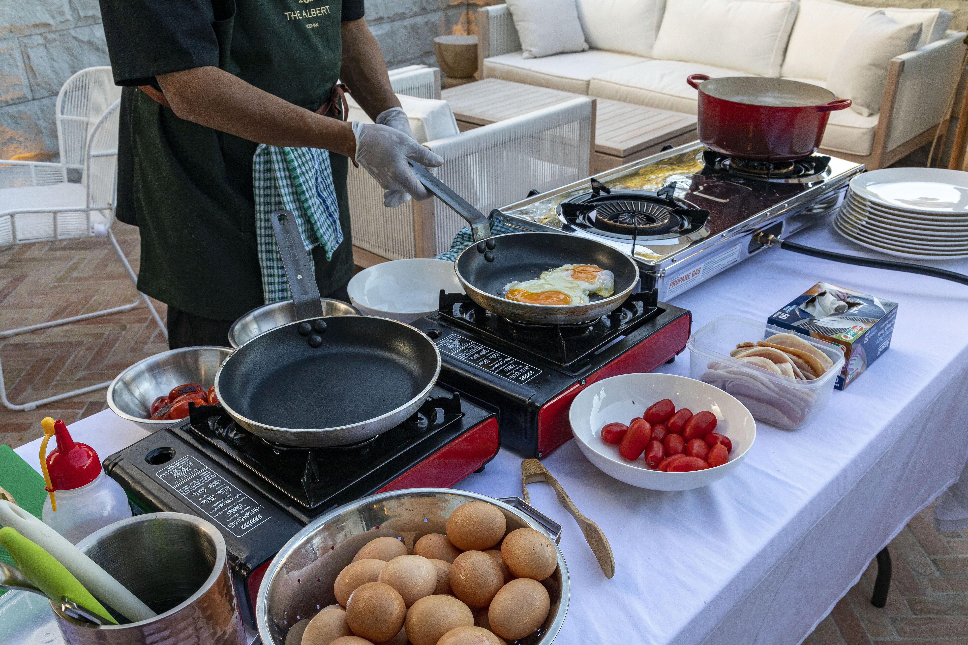 daily cooked-to-order breakfast for a fee