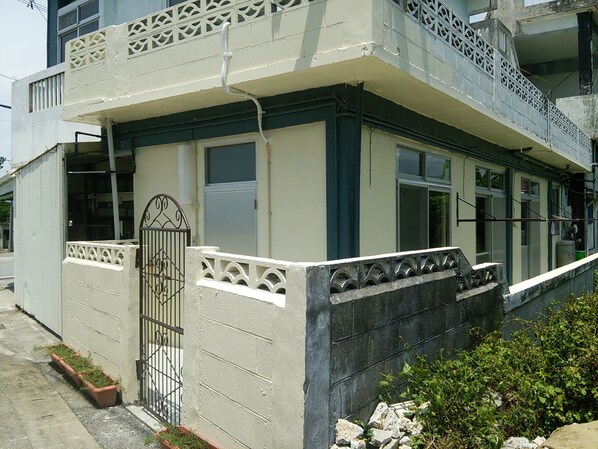 Front of property - Yanbaru no Yado (Motobu)