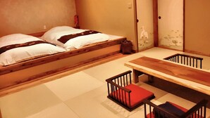 Room - Dogo Onsen Atatakai Yado Taniya (Matsuyama)