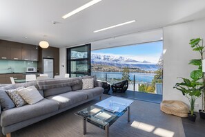 Comfort-Apartment, 2 Schlafzimmer | Wohnzimmer