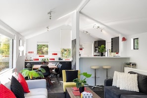 Family House, 3 Bedrooms | Living area