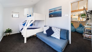 Unclassified image, 2 of 16, button - Central, modern city loft style home - CBD (Queenstown)