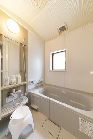 Deluxe-Villa | Komfortbadewanne
