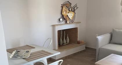 Ammos Luxury Suites