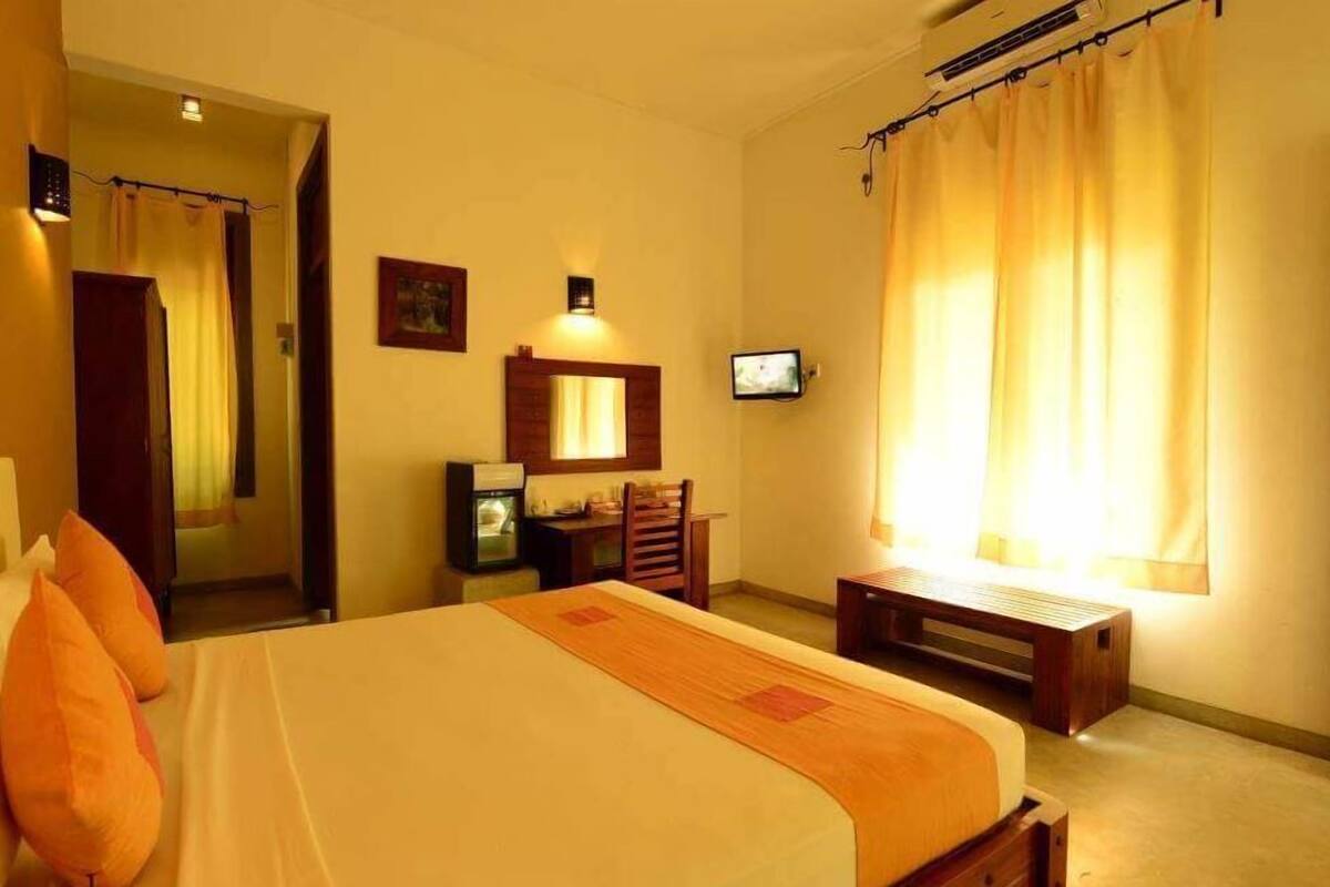 Deluxe Room | Minibar, soundproofing, free WiFi, wheelchair access
