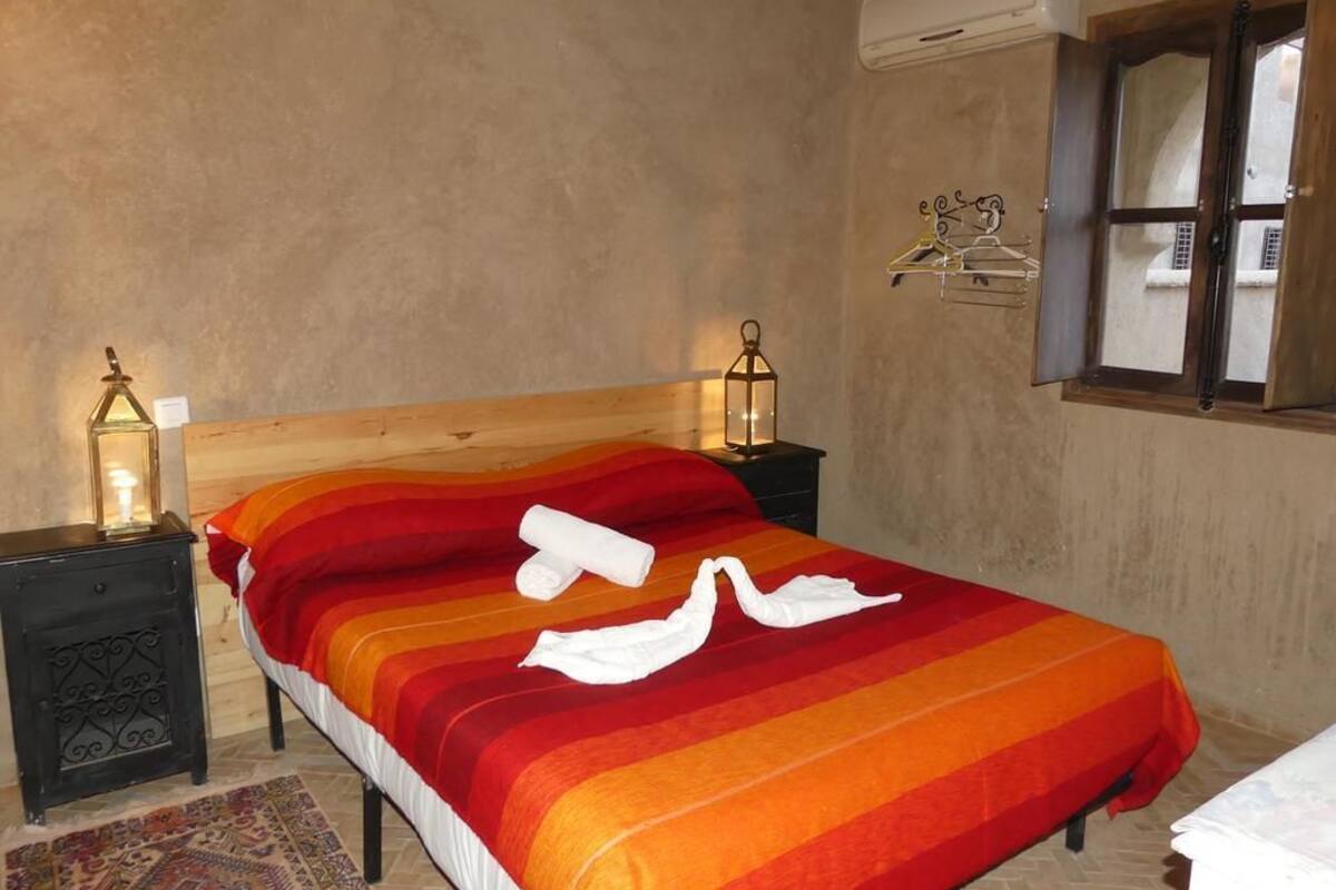 Doppelzimmer | Kostenloses WLAN, Bettwäsche