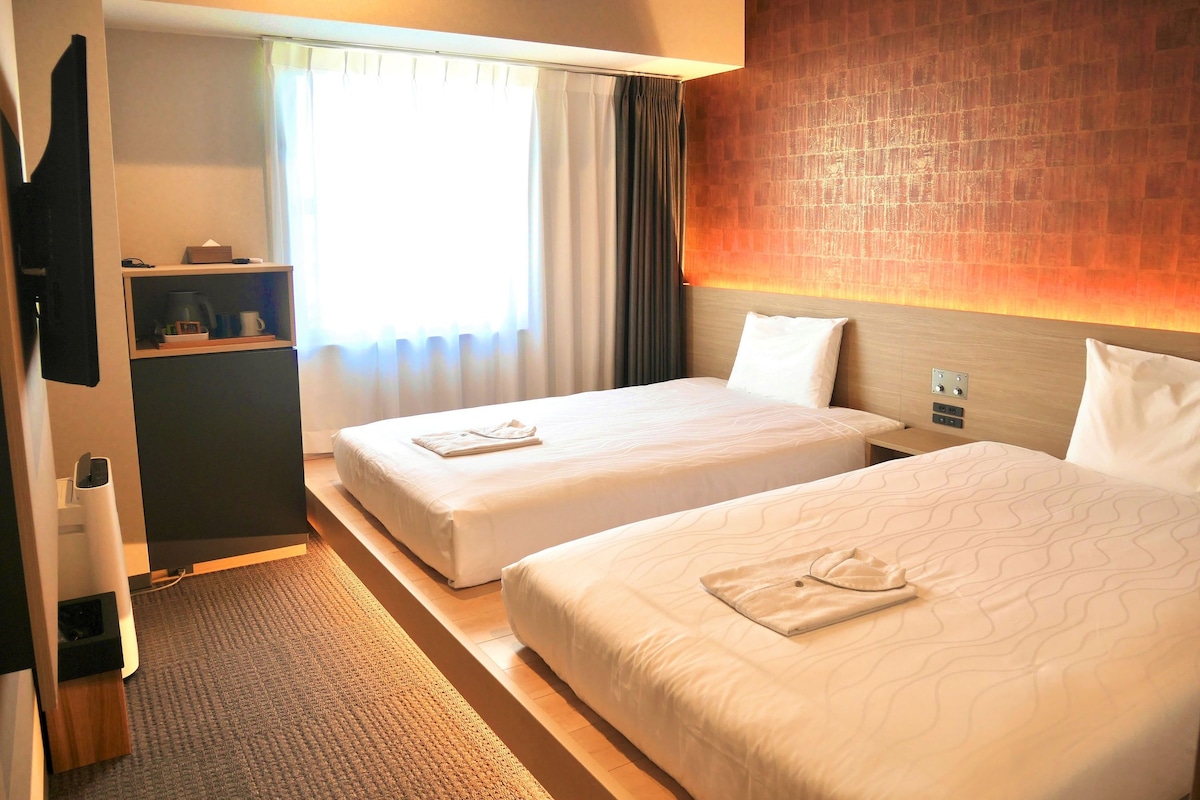 ตู้นิรภัยในห้องพัก, ผ้าม่านกันแสง, Wi-Fi ฟรี, ผ้าปูที่นอน