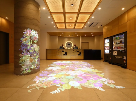 Lobby. Henn na Hotel Kanazawa Korinbo
