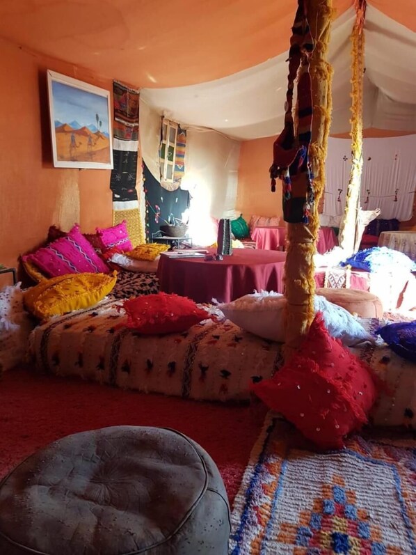 Free WiFi, bed sheets, wheelchair access