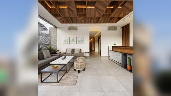 Smart TV 32 polegadas com canais via satélite, TV