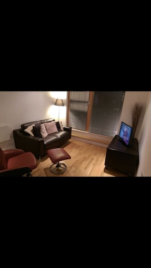 Apartemen, 1 kamar tidur | Area keluarga | TV layar datar