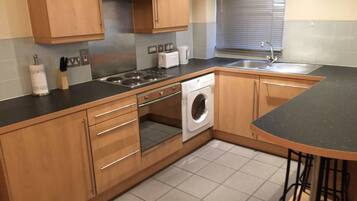 Apartment, 1 Bedroom | Private kitchen | Fridge, microwave, oven, dishwasher