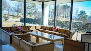 Interior - Koumi Re Ex Hotel (Koumi)