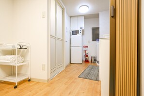 D House | Bathroom | Shower, free toiletries, hair dryer, slippers