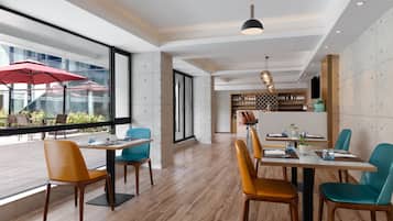 3 outdoor pools, open 8:00 AM to 10:00 PM, pool umbrellas, pool loungers