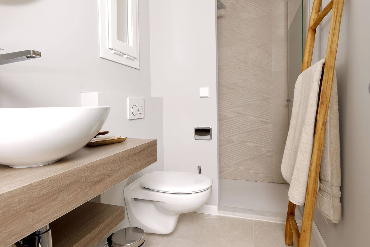 superior double room, terrace (eques) | bathroom | shower, free toiletries, hair dryer, bathrobes