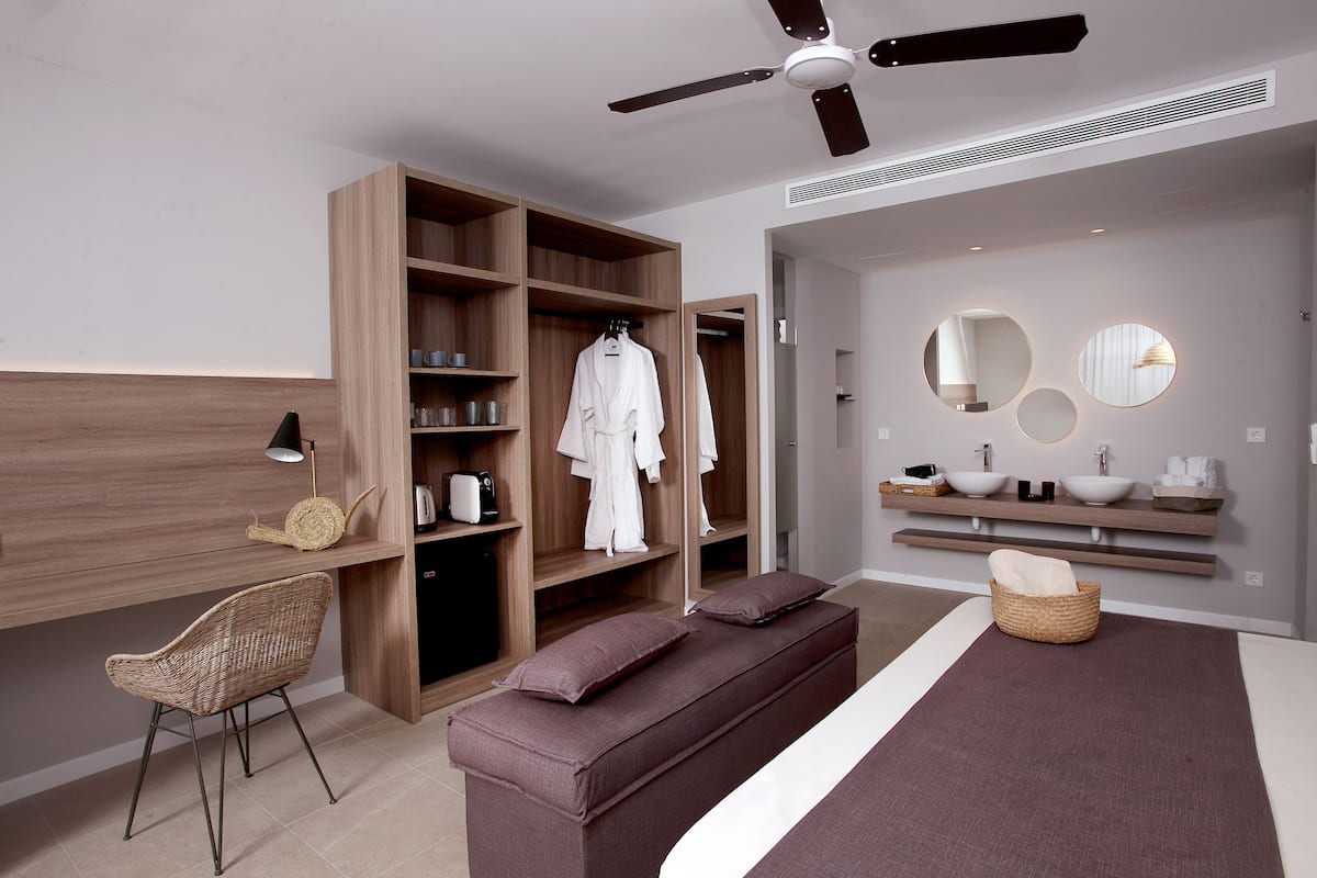 1 bedroom, minibar, in-room safe, desk