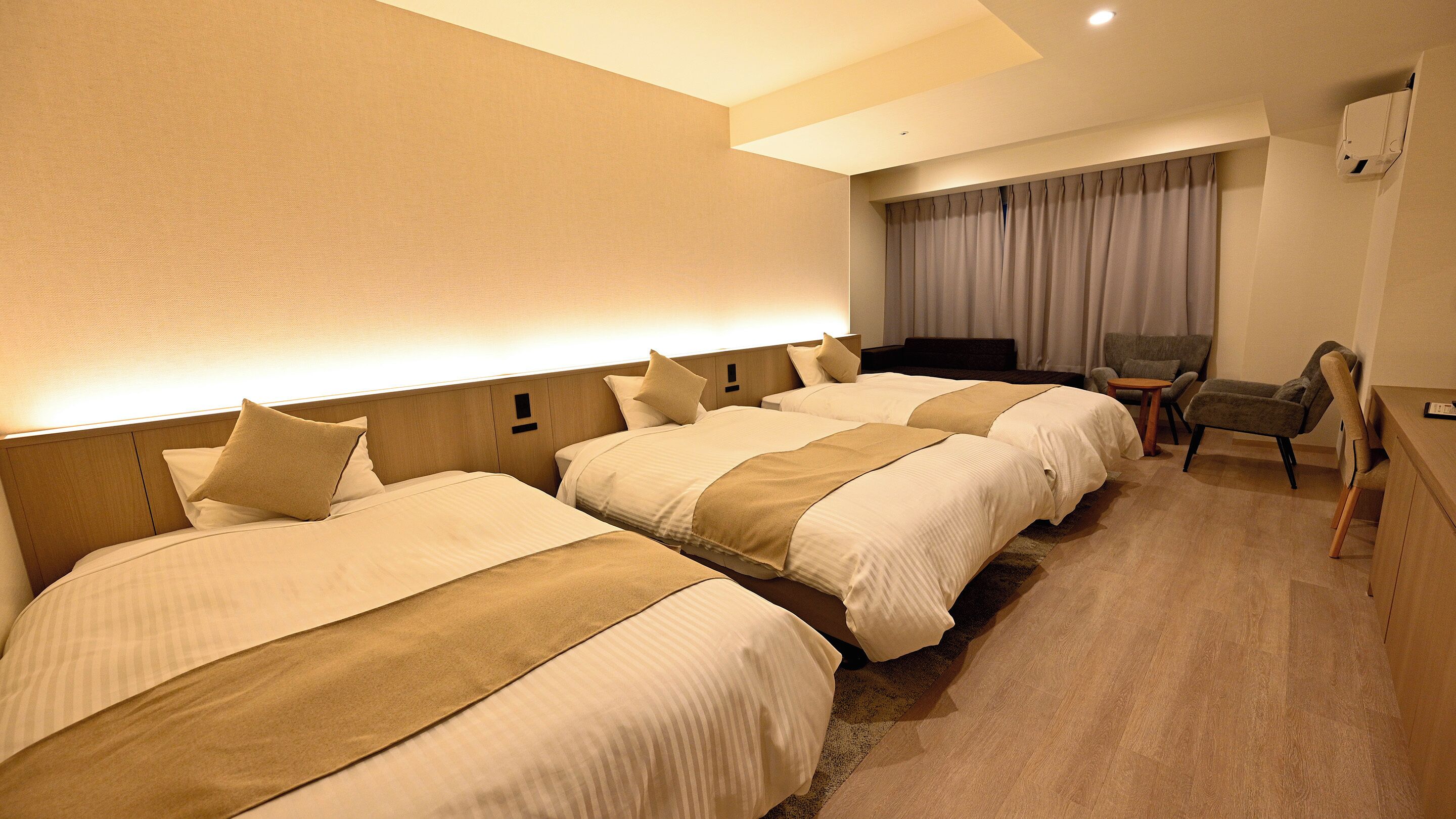 Habitación triple superior, no fumadores | Wifi gratis