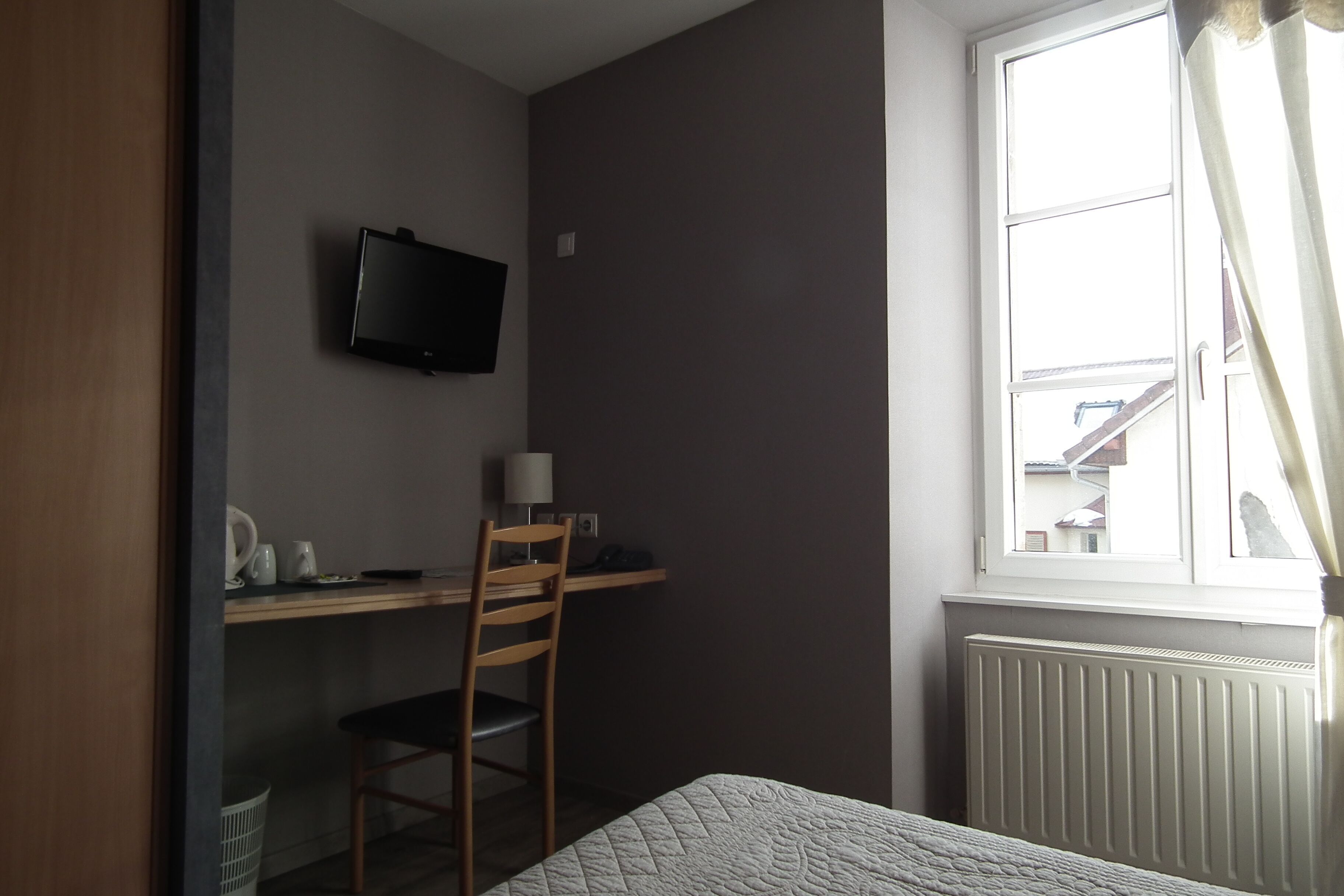Desk, iron/ironing board, free WiFi, bed sheets