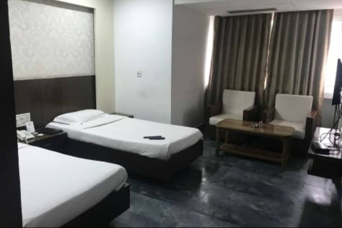 Economy Room